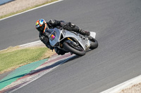 donington-no-limits-trackday;donington-park-photographs;donington-trackday-photographs;no-limits-trackdays;peter-wileman-photography;trackday-digital-images;trackday-photos
